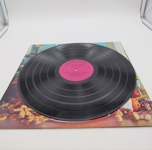 Golden Christmas Favorites Vinyl Record Ray Bloch Singers - Picture 4 of 5